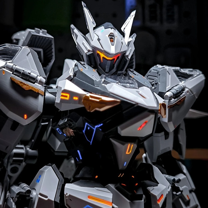 Model Kit Fenrir - Dönüştürülebilir Anime Model Seti Alaşımlı İskelet
